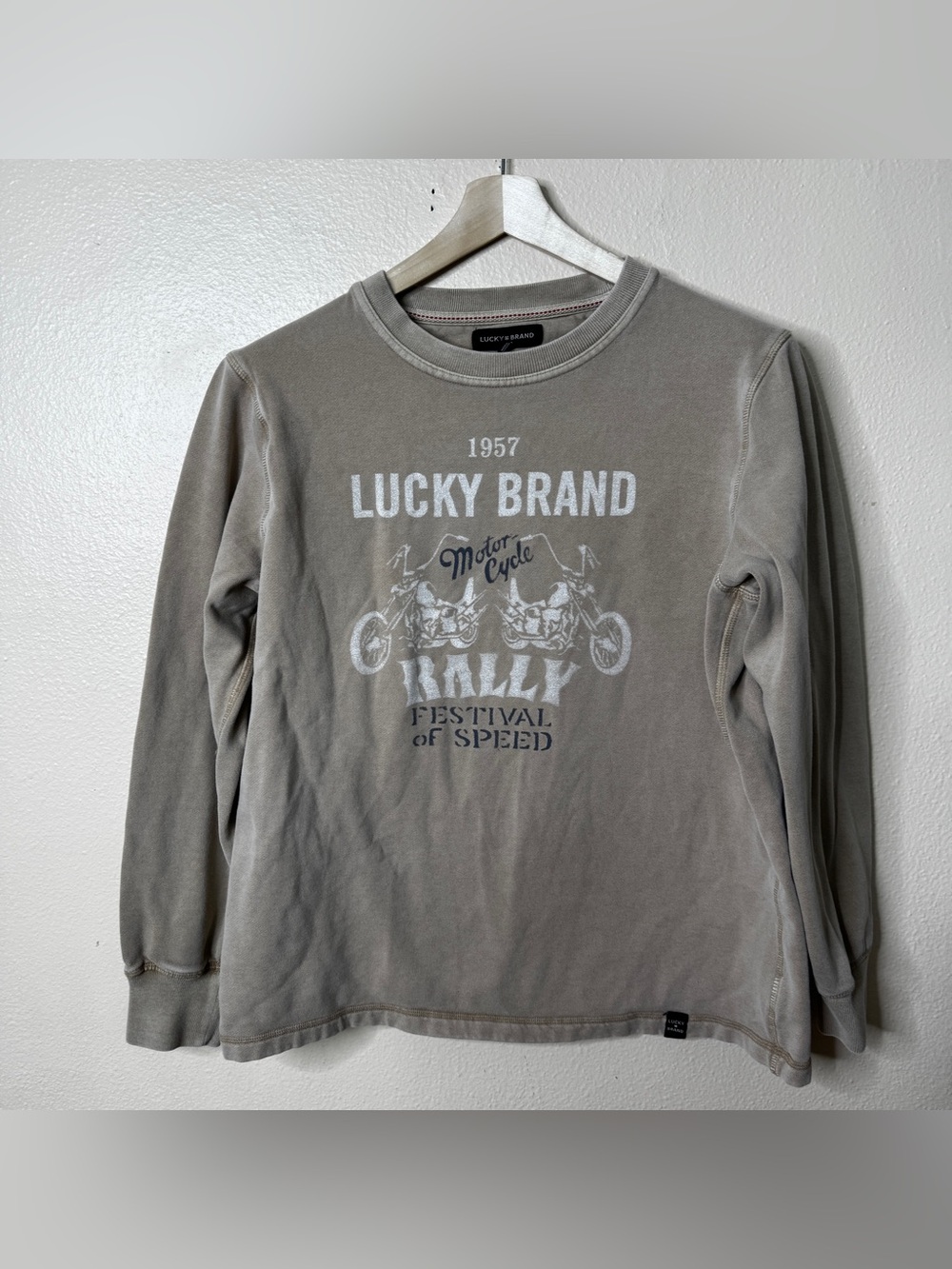 Lucky Brand Motorcycle Rally Graphic Sweatshirt Mens Medium Beige Crewneck